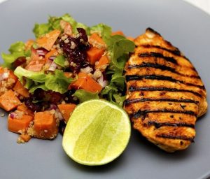 grilled-chicken-with-salad